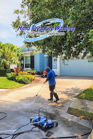 Driveway Washing: What Removes Black Spots and Tire Marks in Florida?